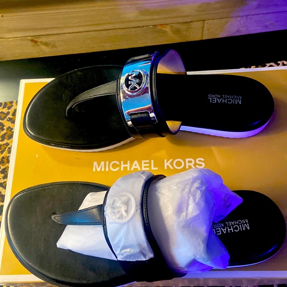 Michael Kors Black Leather Thong Sandal NWT